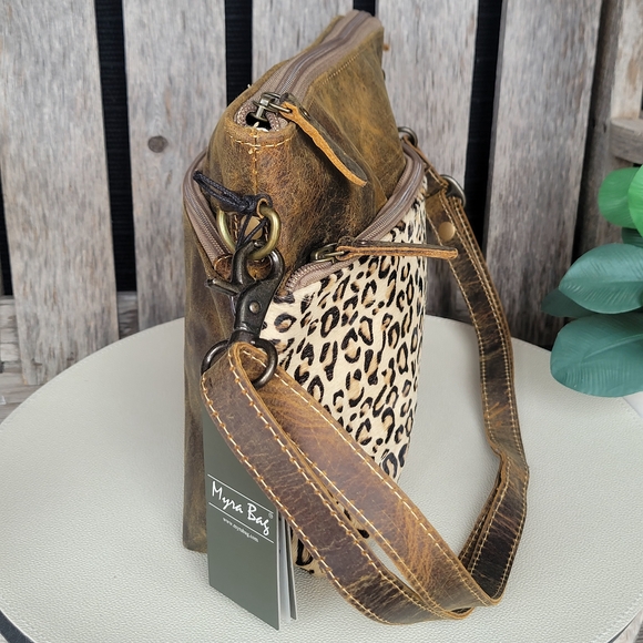 Myra Feline Hairon Leather Leopard Print Adjustable Strap Crossbody Bag - Picture 4 of 8